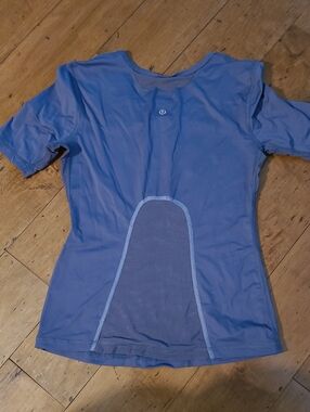 Lululemon Tee Vintage